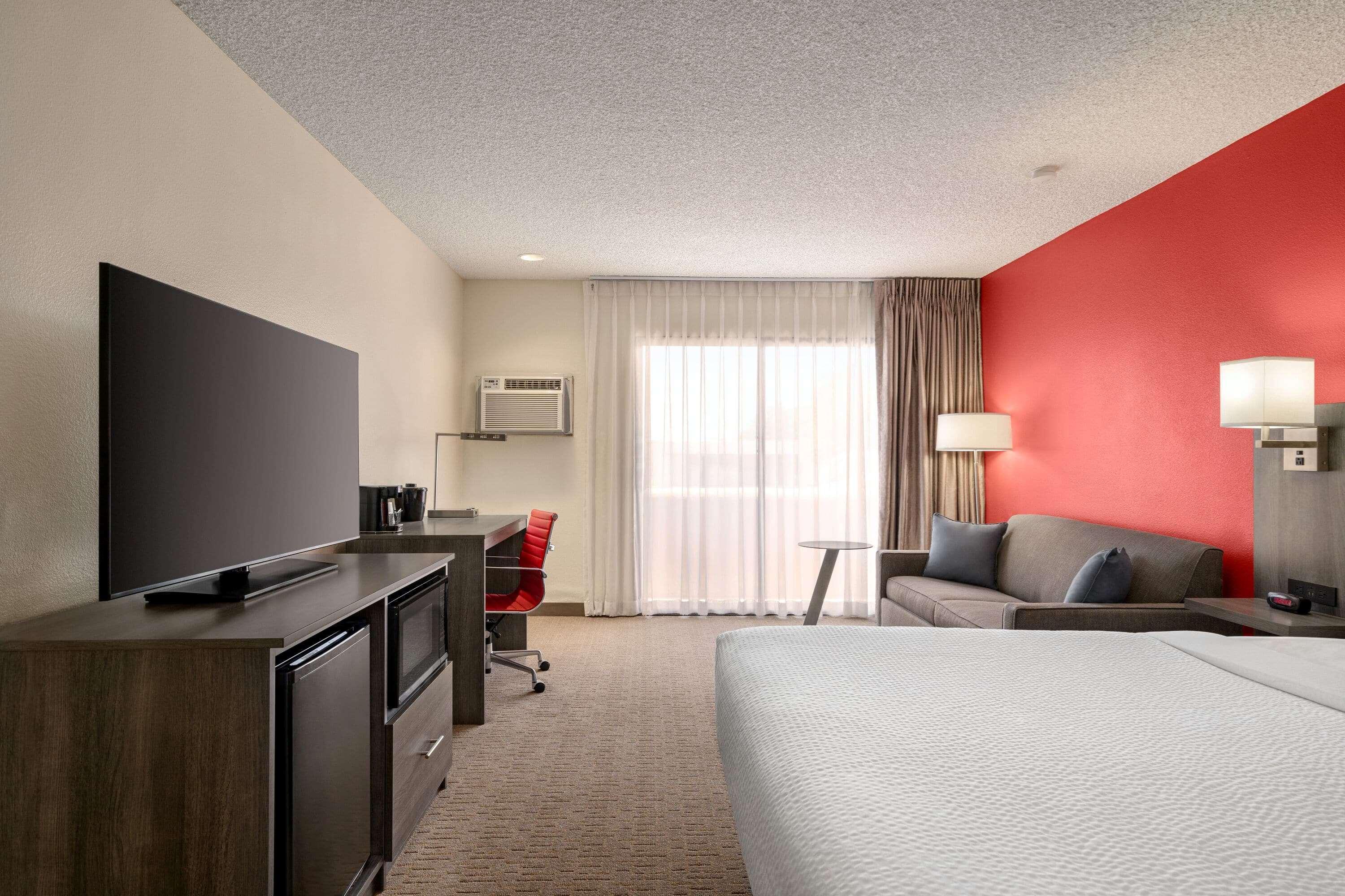 Отель Ramada By Wyndham Tucson Airport Drexel Heights Экстерьер фото